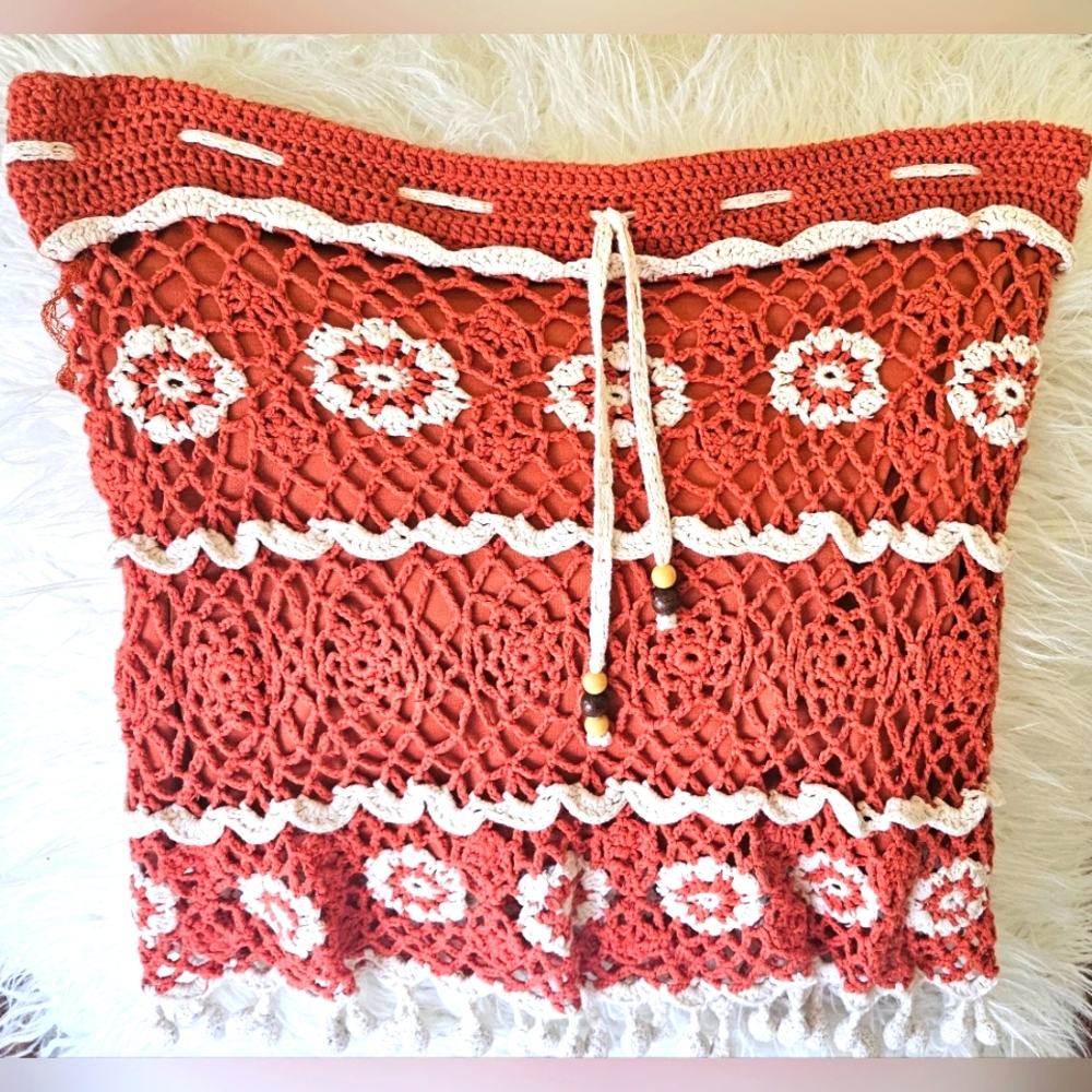 Vintage, MM Couture "Miss Me" Crocheted Boutique Skirt or strapless blouse.